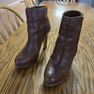 Gianni Bini brown platform boots, size 9.5